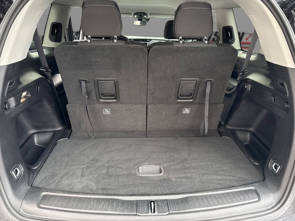 Used 2023 Jeep Grand Cherokee L Laredo image 11