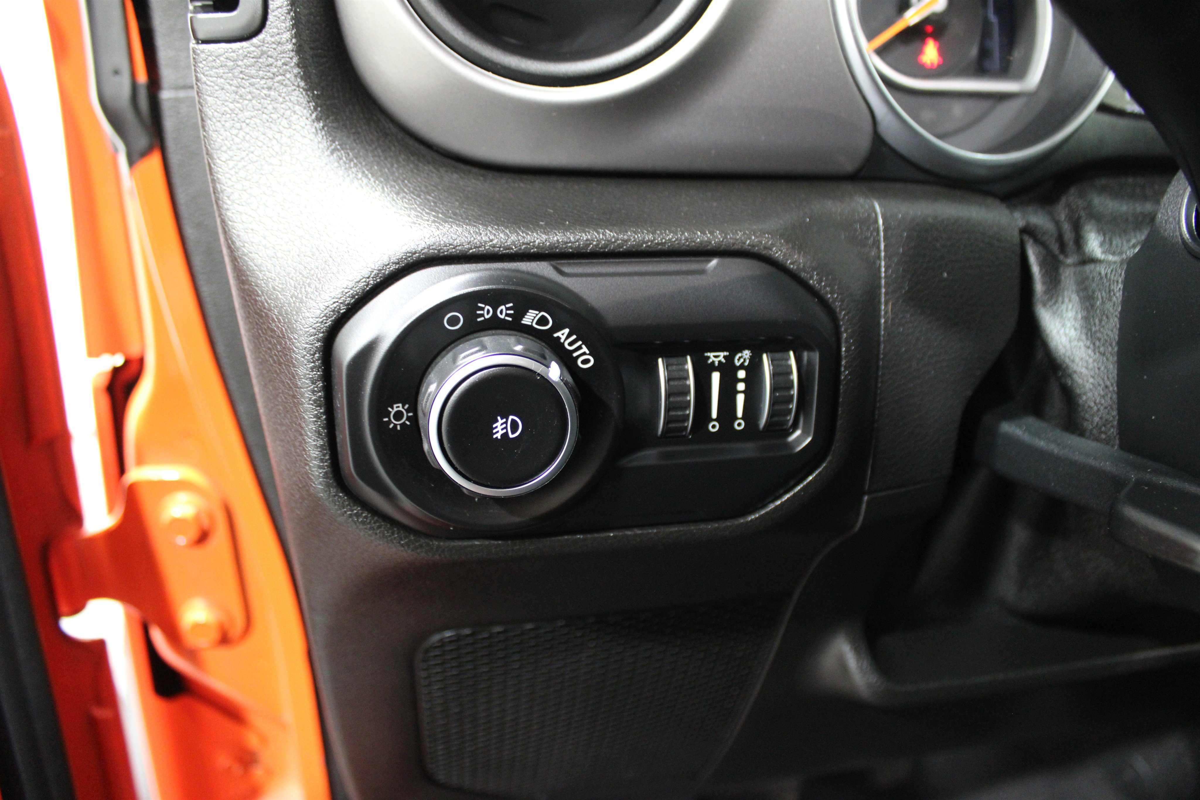 Used 2019 Jeep Wrangler Unlimited Sport S AWD/4WD image 7
