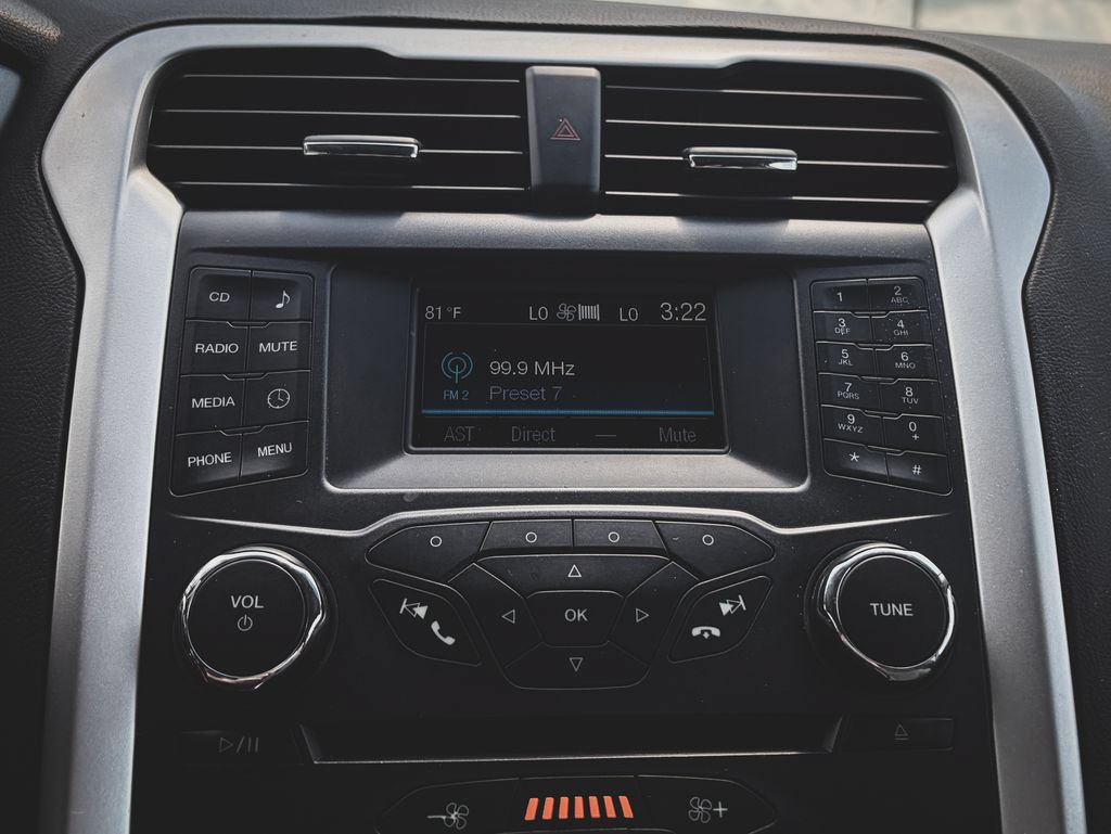 Used 2016 Ford Fusion S FWD image 12
