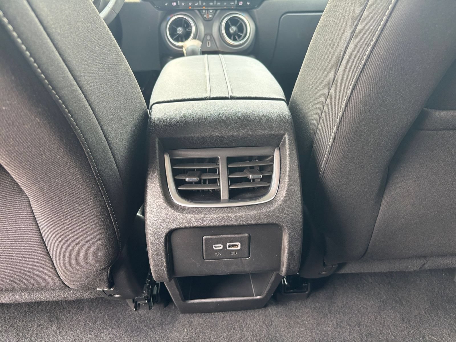 Used 2025 Chevrolet Blazer LT FWD image 22
