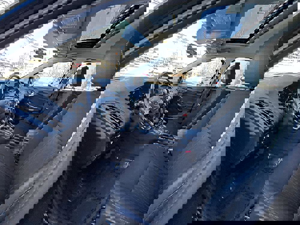 Used 2017 Ford Focus SEL w/ Cold Weather Package image 4