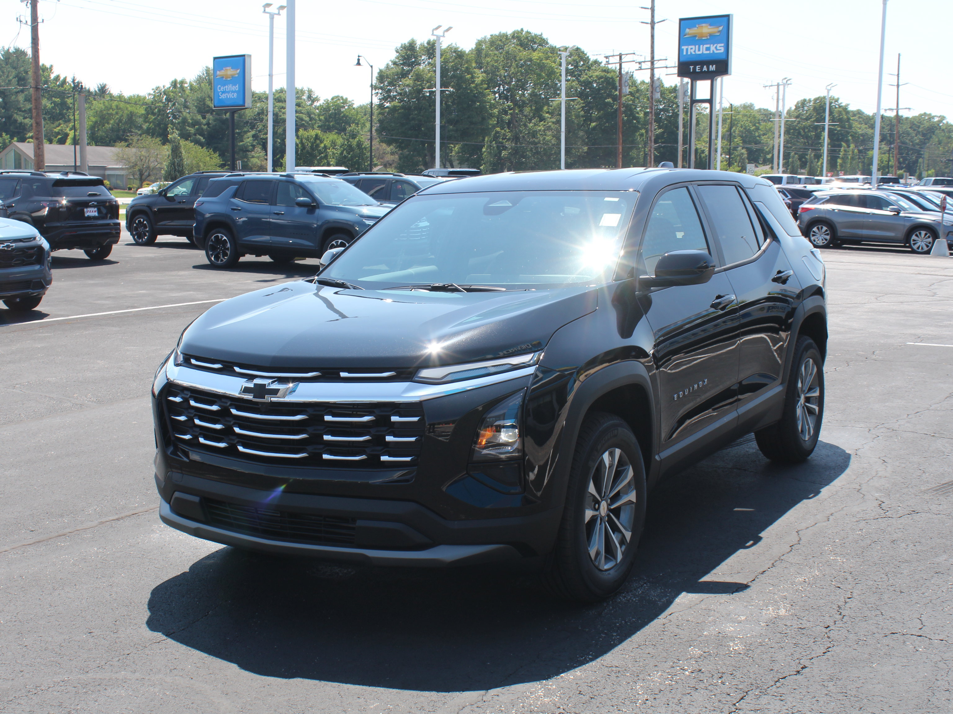 New 2027 Chevrolet Equinox LT AWD/4WD image 7