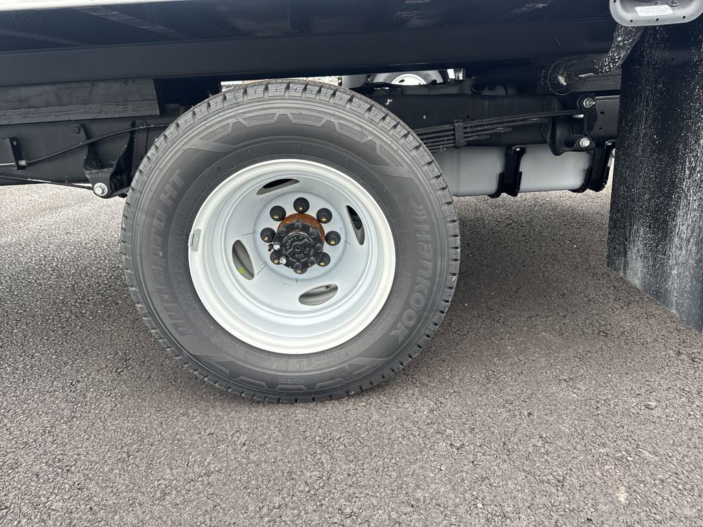 New 2025 Ford E-450 and Econoline 450 Super Duty w/ Driver's Safety Package image 26