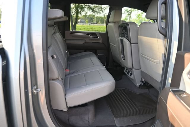 Used 2024 Chevrolet Silverado 3500 LTZ AWD/4WD image 12