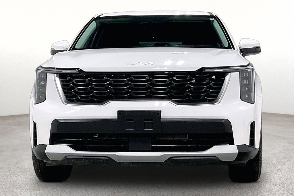 Used 2024 Kia Sorento LX FWD image 5