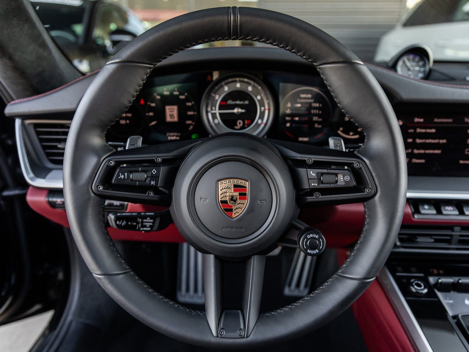 Used 2025 Porsche 911 Turbo S image 29