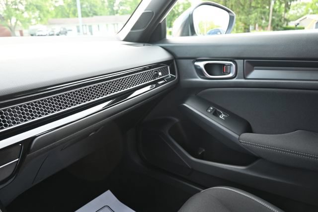 Used 2023 Honda Civic Sport image 27
