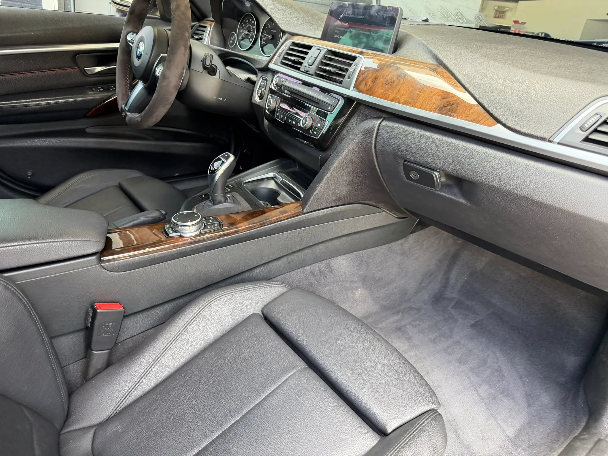 Used 2016 BMW 340i xDrive Sedan AWD/4WD image 19