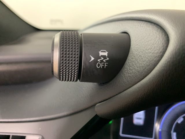 Used 2025 Lexus ES 300h F Sport w/ Accessory Package (Z2) image 20