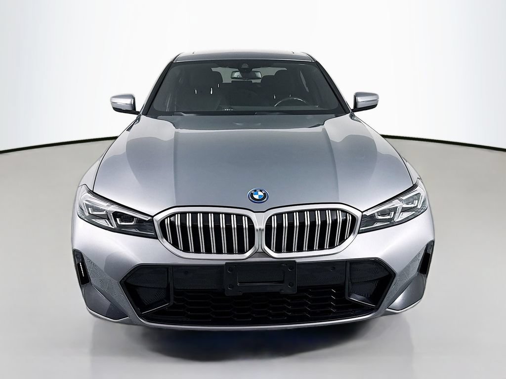Used 2023 BMW 330e xDrive w/ M Sport Package AWD/4WD image 6