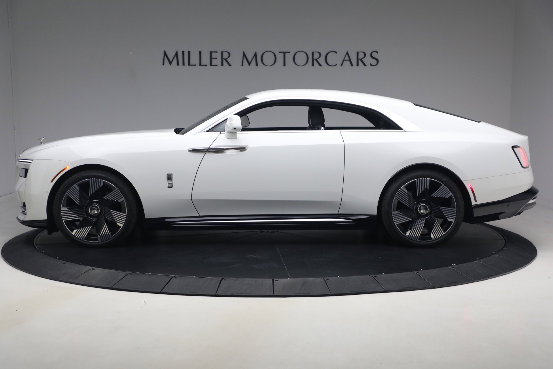 Certified 2026 Rolls-Royce Spectre AWD/4WD image 10