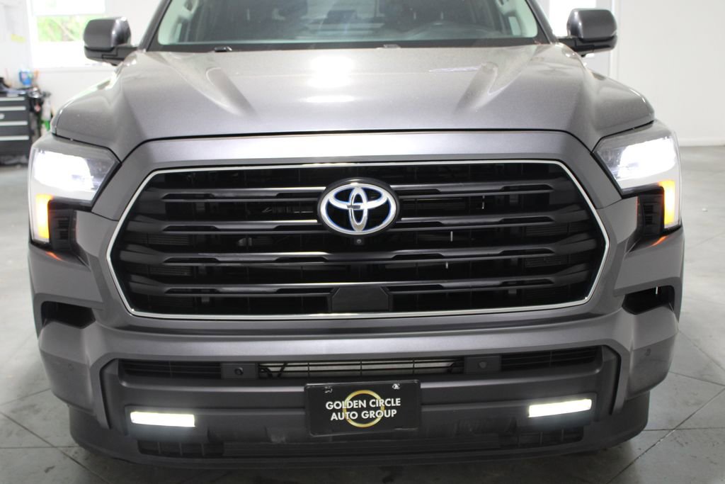 Used 2024 Toyota Sequoia SR5 w/ SR5 Premium Package AWD/4WD image 49