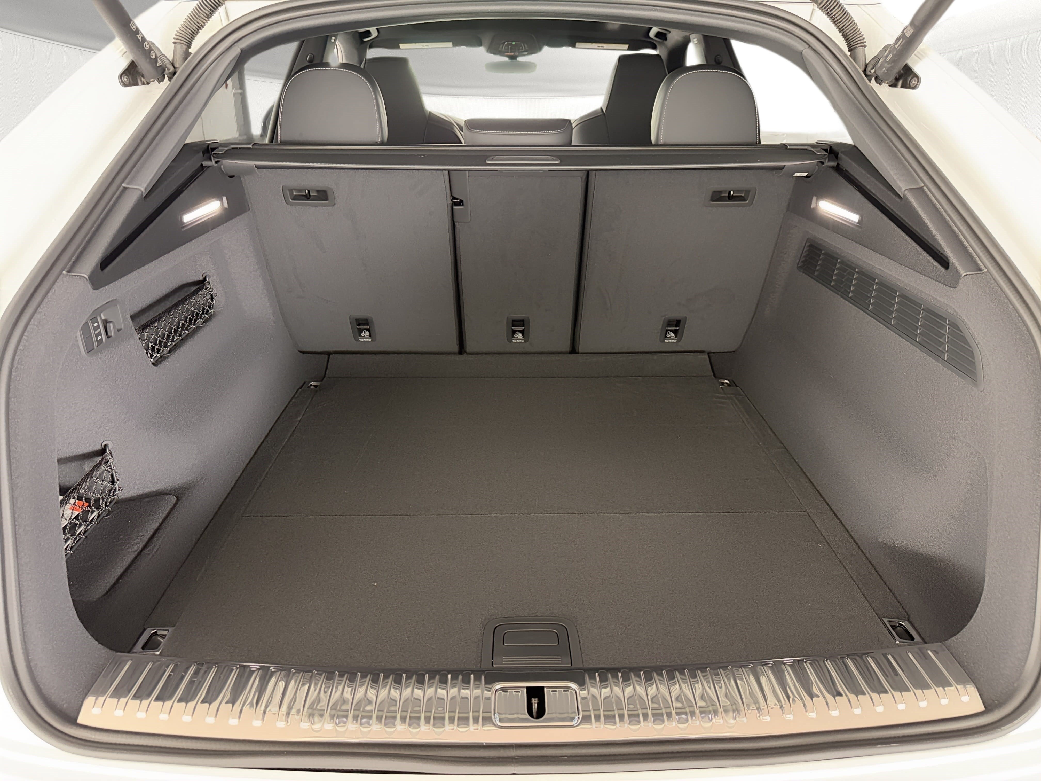 New 2026 Audi SQ8 Premium Plus AWD/4WD image 13