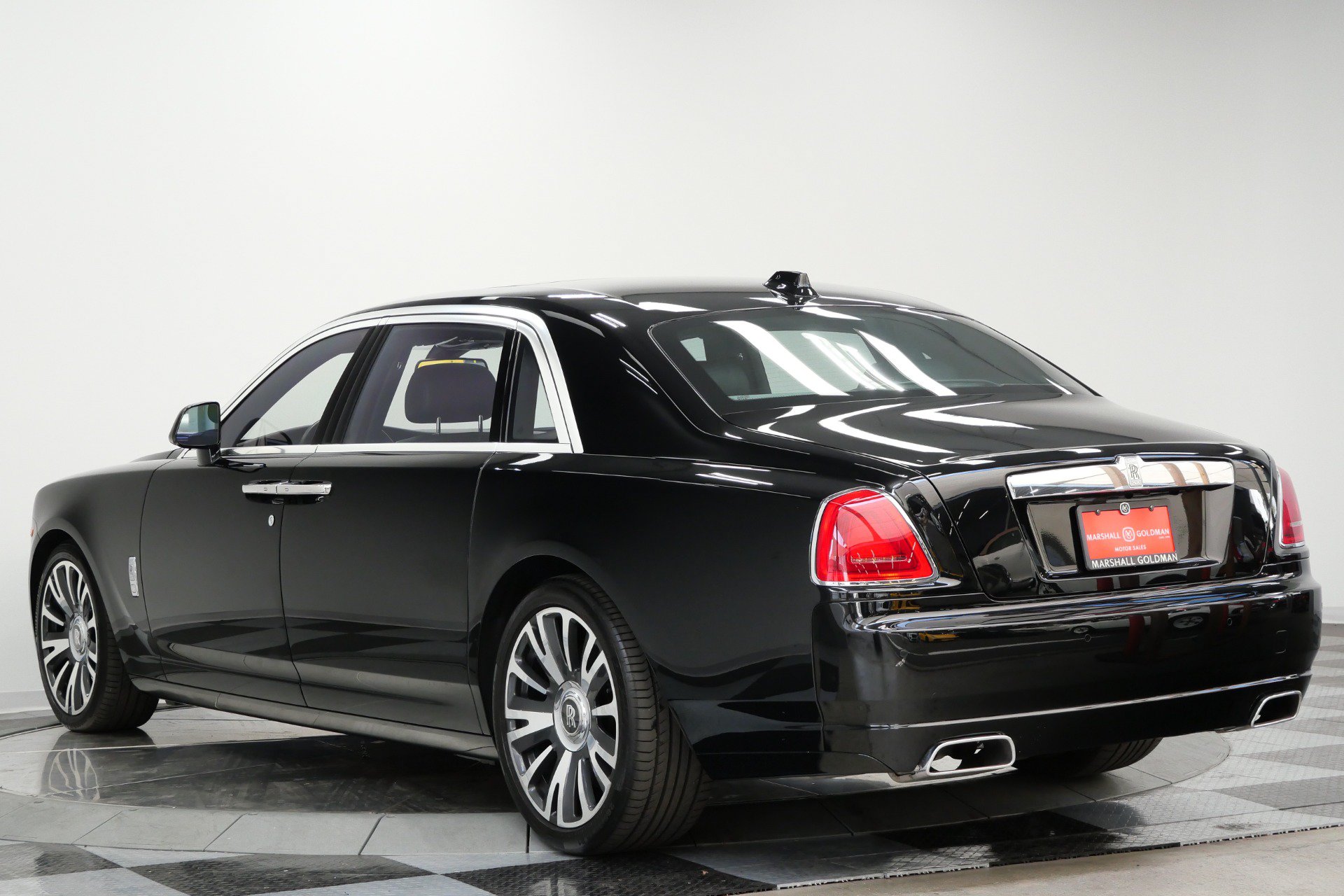 Used 2019 Rolls-Royce Ghost Extended Wheelbase RWD image 7