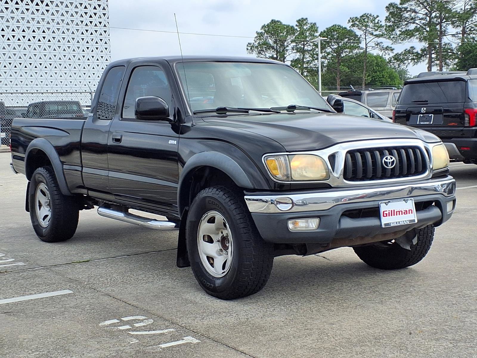Used 2004 Toyota Tacoma PreRunner RWD image 2