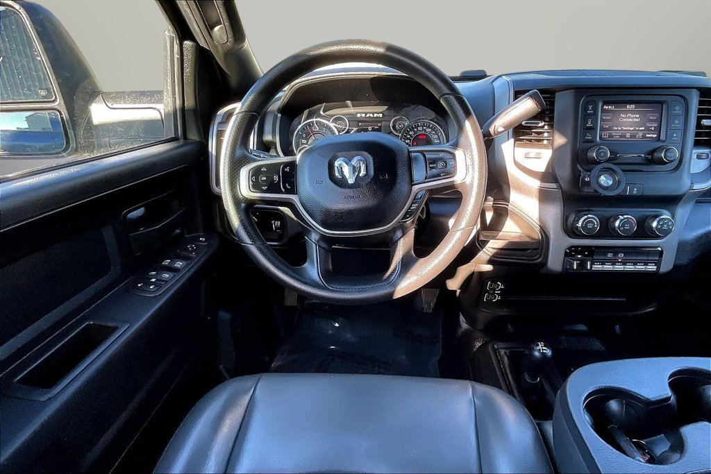 Used 2024 RAM 3500 Tradesman w/ Chrome Appearance Group AWD/4WD image 9