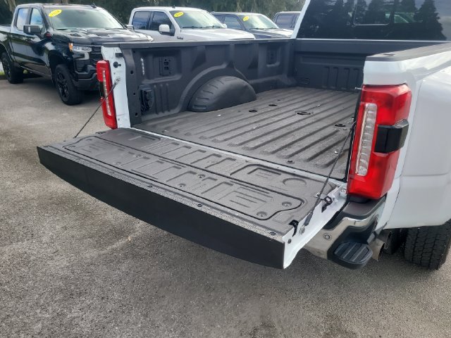 Certified 2024 Ford F350 Lariat AWD/4WD image 11