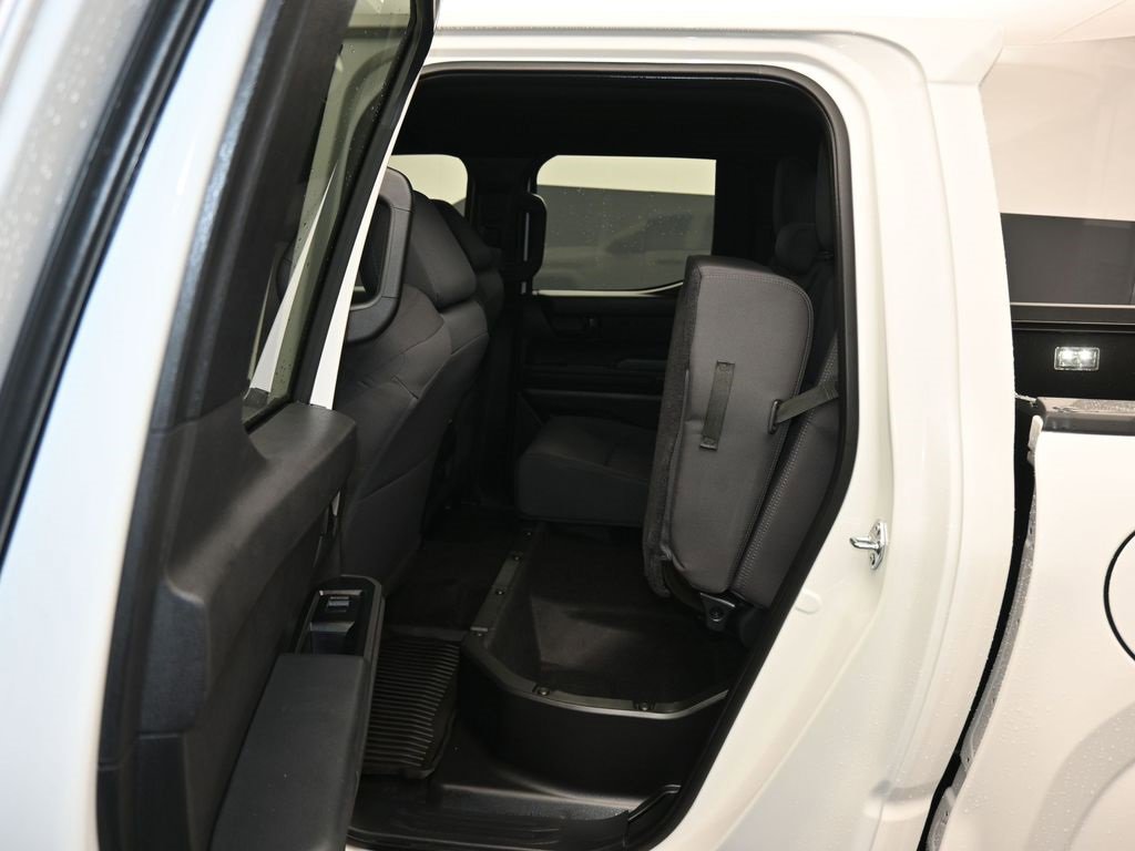 Used 2025 Toyota Tacoma SR image 32