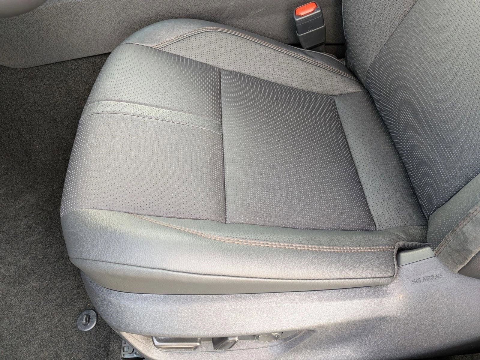 Used 2026 Toyota Camry XLE FWD image 4