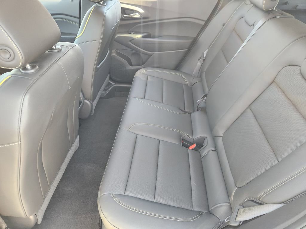 Used 2025 Chevrolet Trax ACTIV w/ Driver Confidence Package image 20