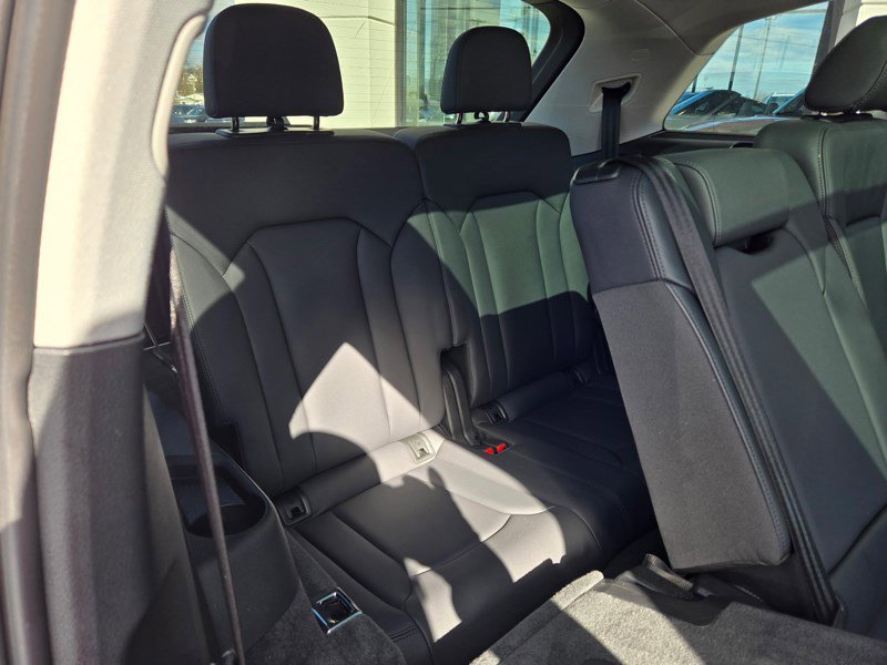 Used 2023 Audi Q7 3.0T Premium Plus image 12