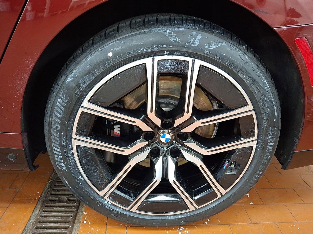 Certified 2024 BMW 740i xDrive w/ Executive Package AWD/4WD image 6