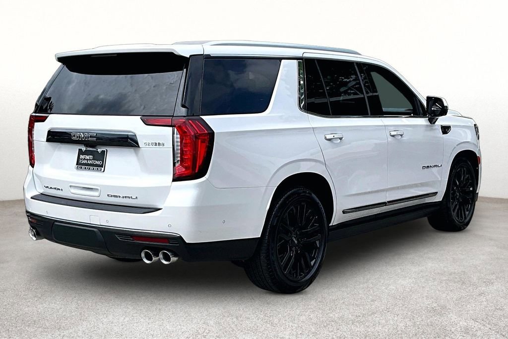 Used 2023 GMC Yukon Denali Ultimate AWD/4WD image 2