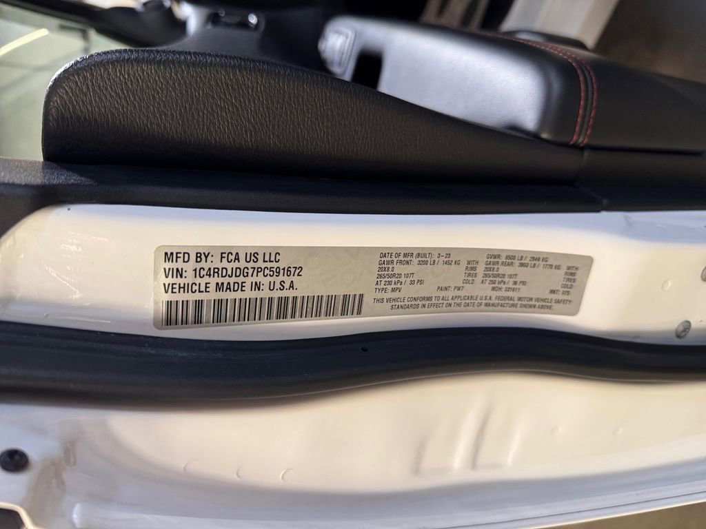 Used 2023 Dodge Durango GT image 31