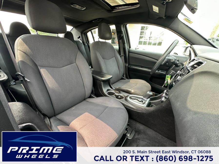 Used 2013 Chrysler 200 LX FWD image 12