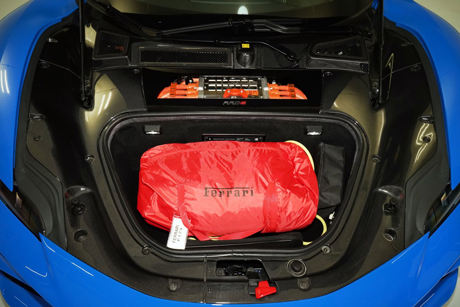 Used 2025 Ferrari SF90 Spider image 35