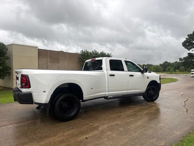 New 2026 RAM 3500 Tradesman AWD/4WD image 24