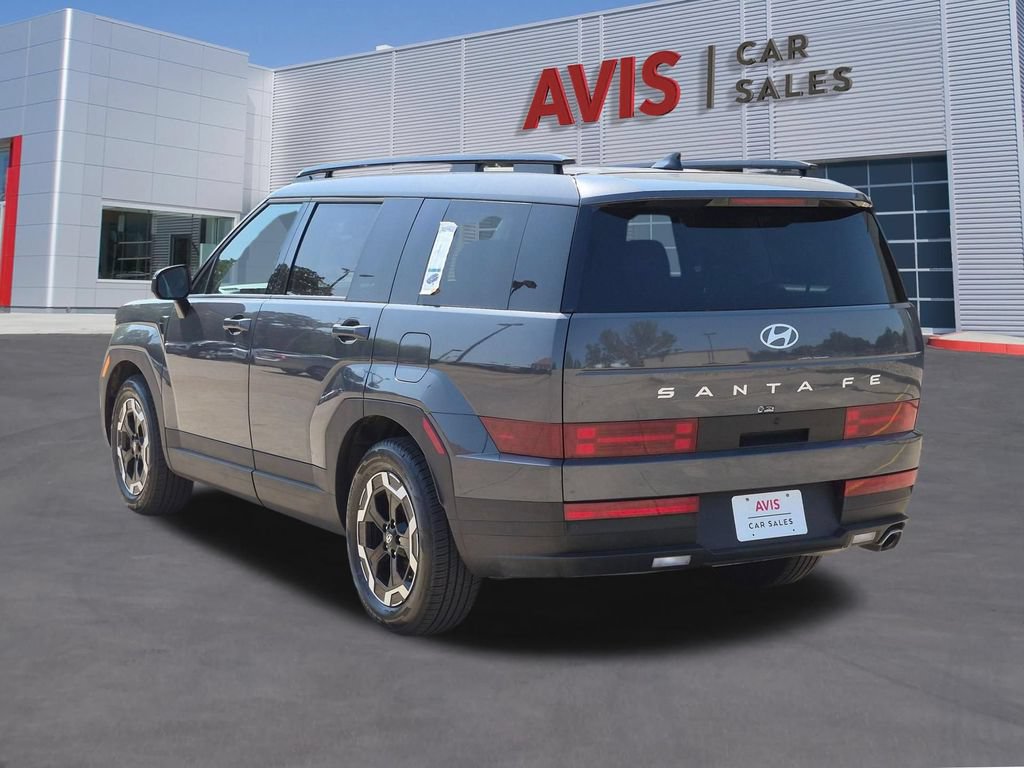 Used 2025 Hyundai Santa Fe SEL FWD image 9
