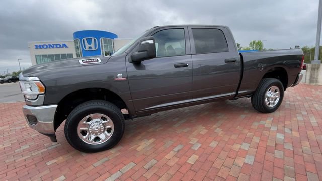 Used 2024 RAM 2500 Tradesman w/ Chrome Appearance Group image 6