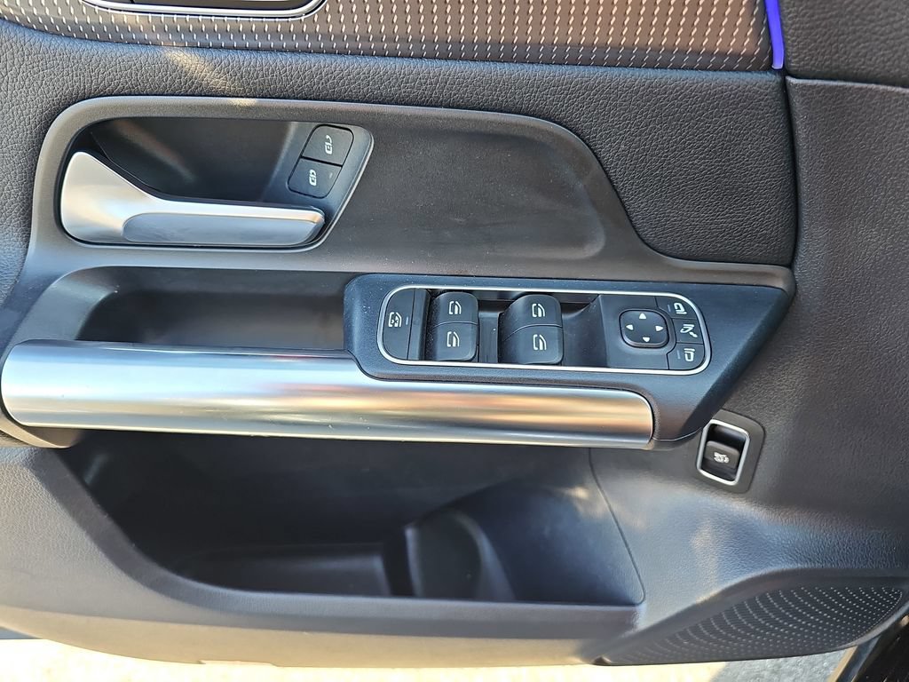 Used 2022 Mercedes-Benz GLA 250 image 32