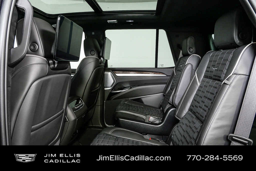 New 2026 Cadillac Escalade Platinum Sport AWD/4WD image 19