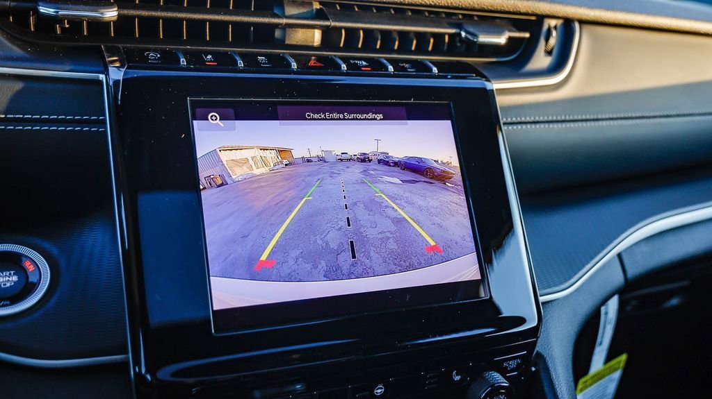 New 2025 Jeep Grand Cherokee Laredo X w/ Luxury Tech Group I image 25