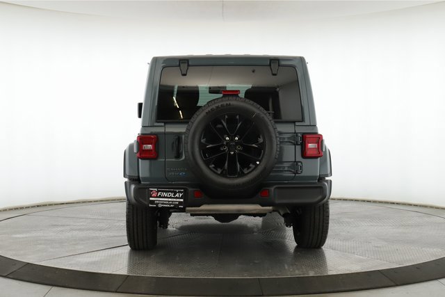 Used 2025 Jeep Wrangler Unlimited Sahara image 11