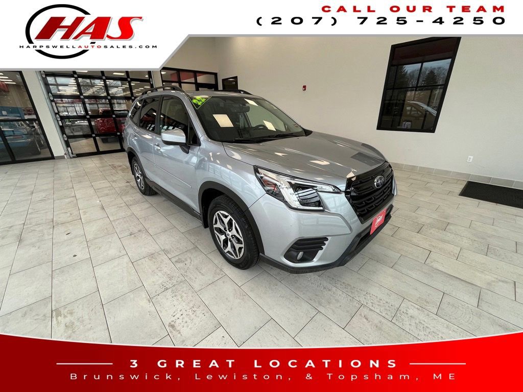 Used 2022 Subaru Forester Premium image 8