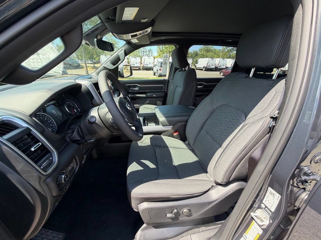 New 2026 RAM 1500 Big Horn AWD/4WD image 15