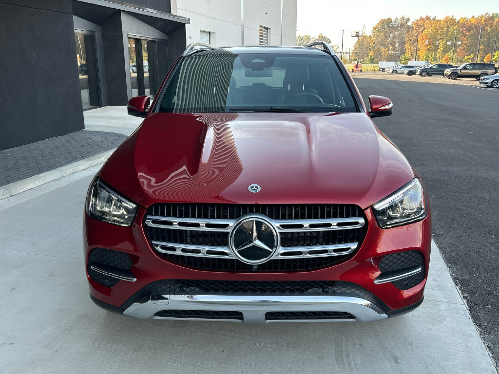 Used 2024 Mercedes-Benz GLE 350 4MATIC image 3