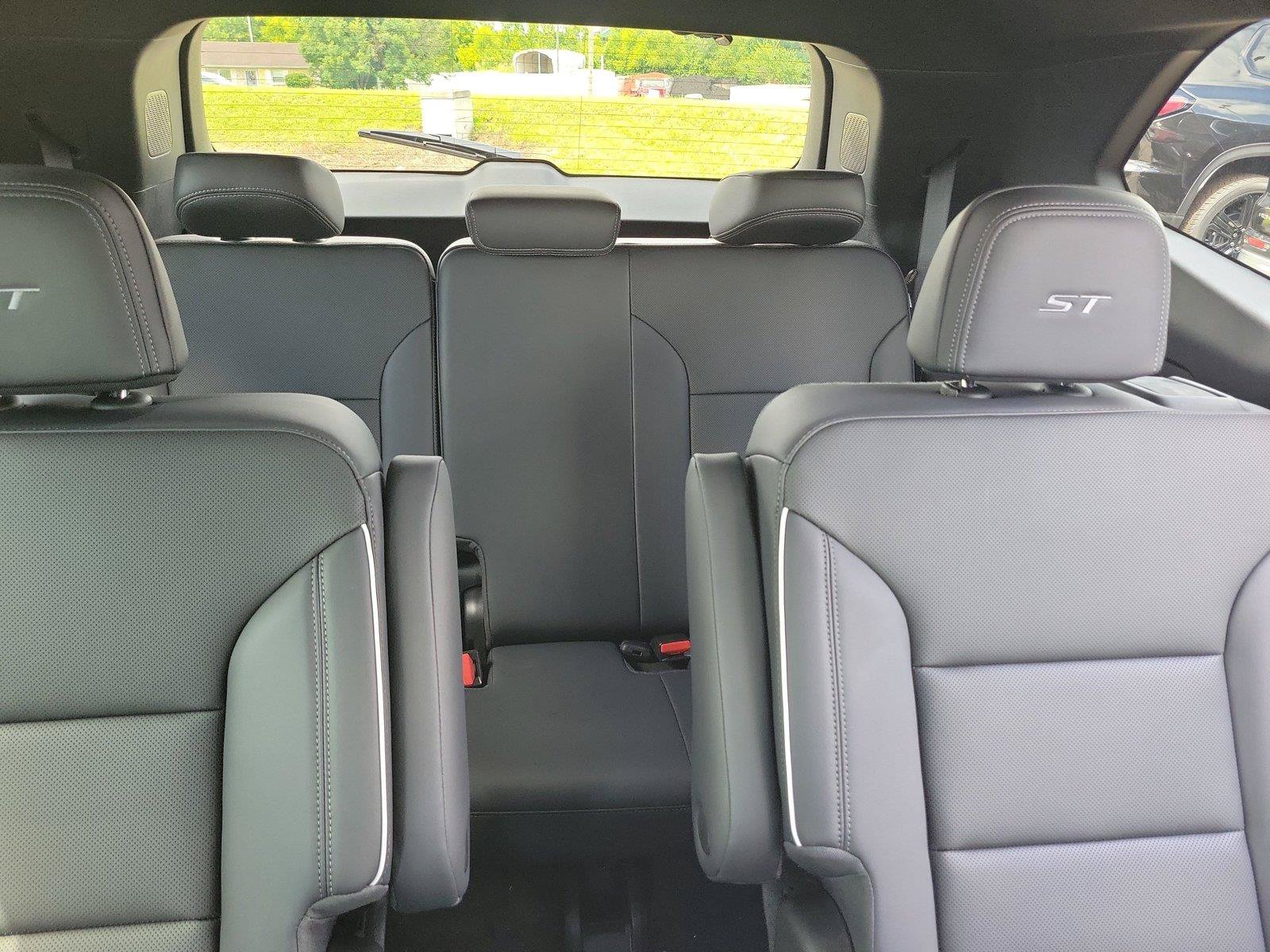 New 2027 Buick Enclave Sport Touring AWD/4WD image 13