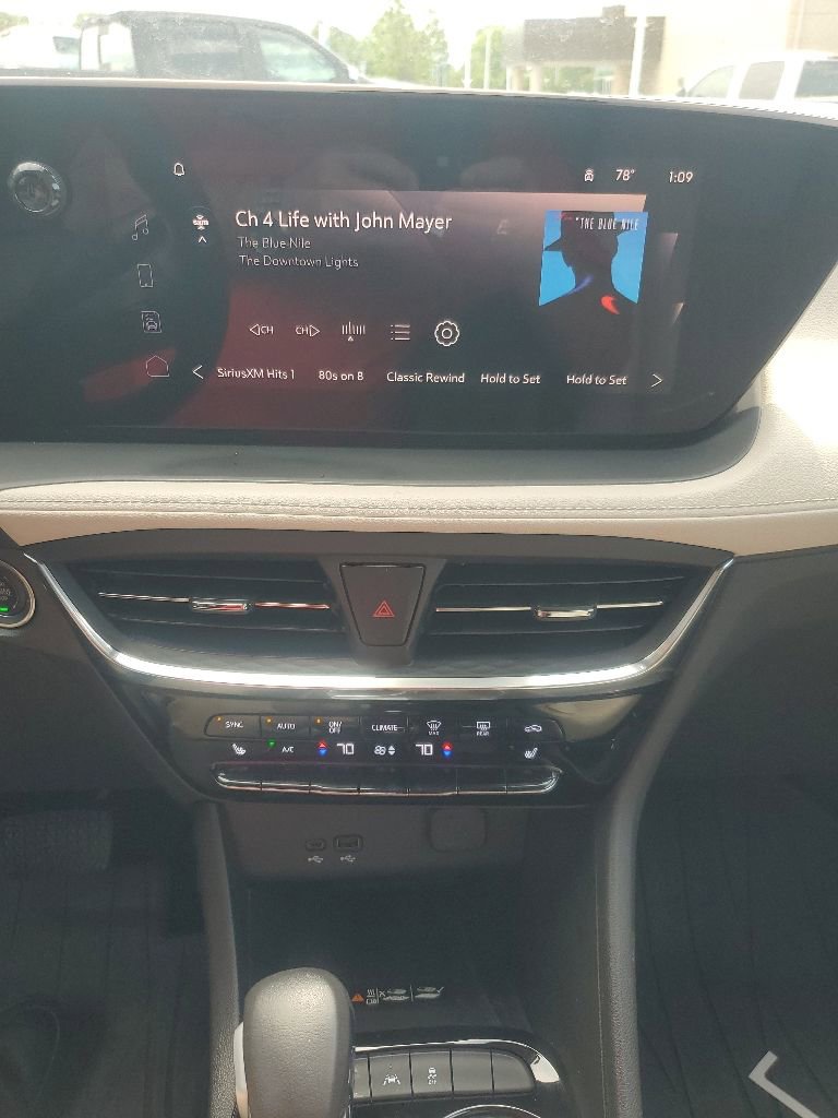 Used 2024 Buick Encore GX Avenir w/ Avenir Technology Package FWD image 23