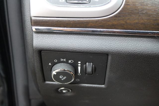 Used 2018 Jeep Grand Cherokee Limited AWD/4WD image 15