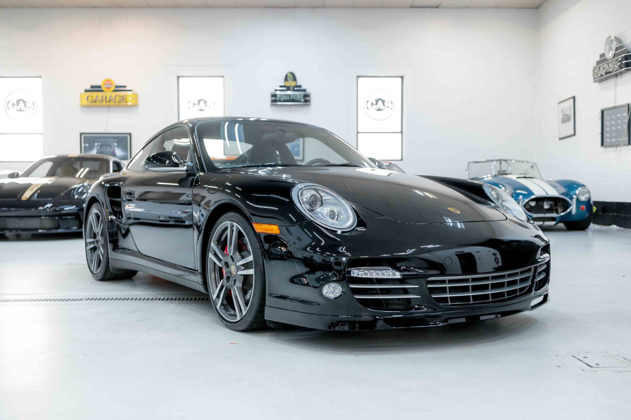 Used 2012 Porsche 911 Turbo image 3