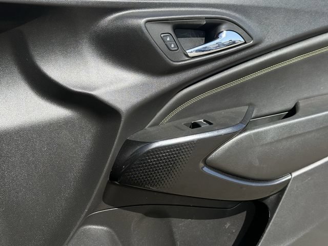 Used 2024 Chevrolet Trax LT w/ Driver Confidence Package FWD image 28