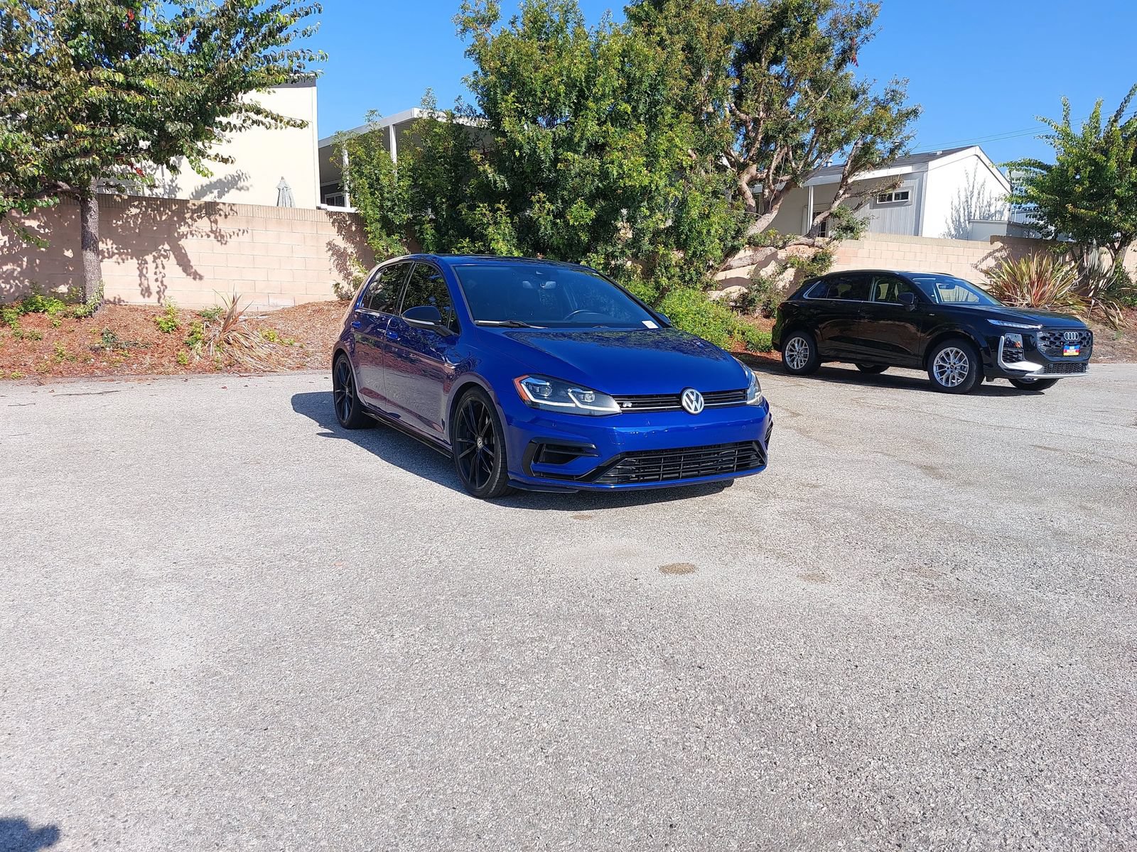 Used 2019 Volkswagen Golf R 4-Door AWD/4WD image 2