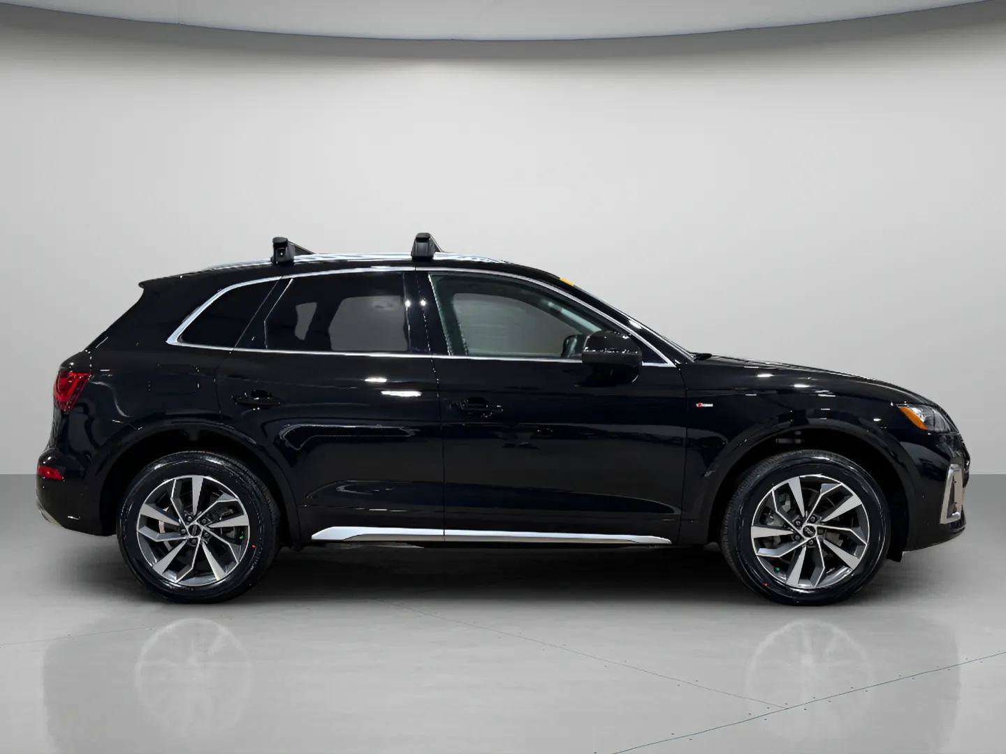 Used 2024 Audi Q5 2.0T Prestige AWD/4WD image 2