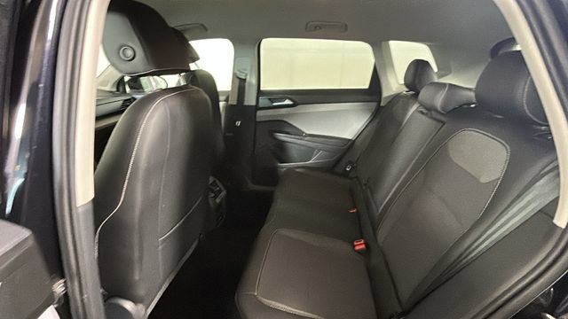 Used 2022 Volkswagen Taos SE FWD image 24