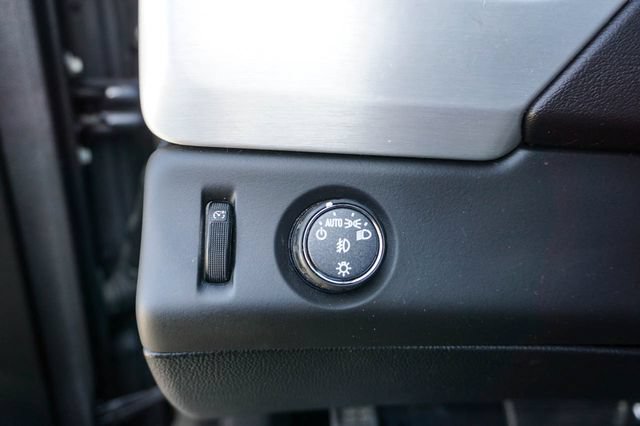 Used 2020 GMC Yukon SLE w/ SLE Value Package RWD image 16