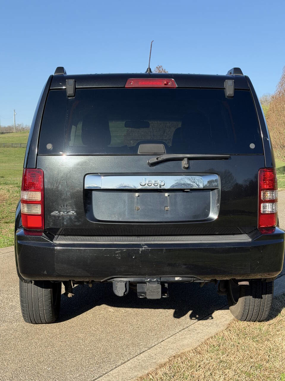 Used 2012 Jeep Liberty Sport image 5